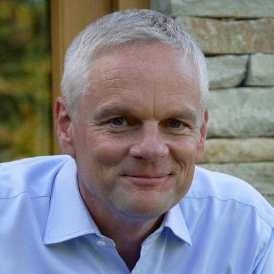 Dr Mark Thompson